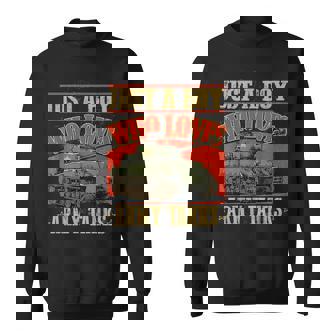 陸軍戦車が大好きな少年第二次世界大戦のシャーマン戦車 スウェットシャツ - Kawaiitshirt