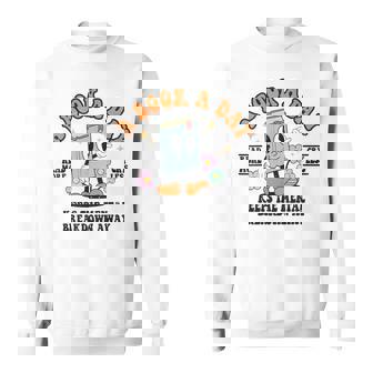 A Book A Day Keep The Mental Breakdown Away Book Lovers スウェットシャツ - Kawaiitshirt