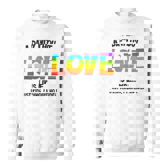 Celebrating Love Lgbtq ゲイプライドグッズ レズビアンレインボー スウェットシャツ - Kawaiitshirt