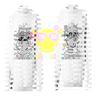 Peace Out Kindergarten Retro Last Day School Graduation 2025 Sweatshirt - Thegiftio