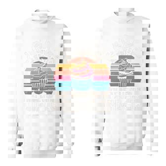 カップケーキは奇跡を信じたマフィンです レトロカップケーキ 長袖tシャツ スウェットシャツ - Kawaiitshirt