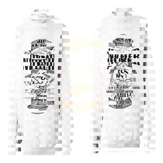 ヴィンテージ還暦祝い 1965年11月生まれ 60歳 スウェットシャツ - Kawaiitshirt