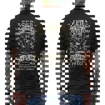 1964年11月60日 男性への60歳の誕生日プレゼント メンズTシャツ バックプリント - Kawaiitshirt