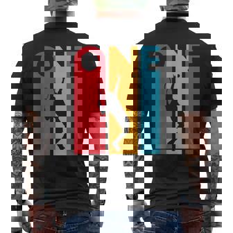 1歳の誕生日ギフト ヴィンテージ テニス 誕生日 1歳 メンズTシャツ バックプリント - Kawaiitshirt