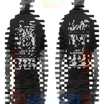 2026年のシニアママクラスシニアママ2026面白い メンズTシャツ バックプリント - Kawaiitshirt