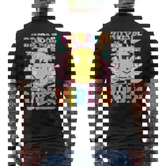 2年生 バイブス スマイルフェイス 新学期 2年生 メンズTシャツ バックプリント - Kawaiitshirt