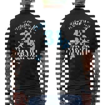 31歳の誕生日 31歳 猫 ママ 猫好き 誕生日 メンズTシャツ バックプリント - Kawaiitshirt