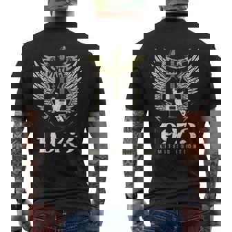 52歳のギフト ヴィンテージ 1973年生まれ レトロ 52歳の誕生日 メンズTシャツ バックプリント - Kawaiitshirt