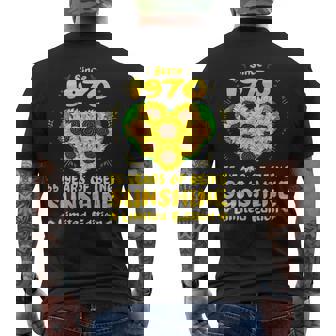 55歳の誕生日 サンシャイン55年 ひまわり好き 1970年生まれ メンズTシャツ バックプリント - Kawaiitshirt