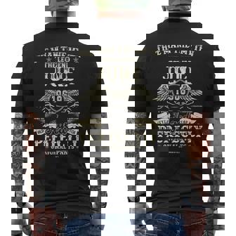 57歳の誕生日プレゼント 男性用 1968年6月 57歳 誕生日 メンズTシャツ バックプリント - Kawaiitshirt