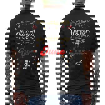 6月22日の誕生日に生まれた素晴らしい花と蝶。 メンズTシャツ バックプリント - Kawaiitshirt