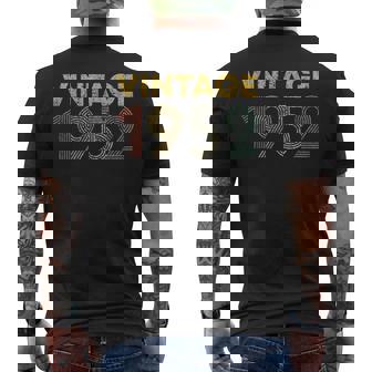 73 歳のギフト ヴィンテージ 1952 年生まれ レトロ 73 歳の誕生日 メンズTシャツ バックプリント - Kawaiitshirt