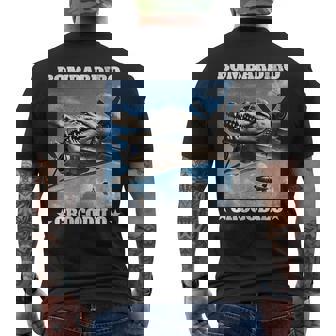 Bombardiro Crocodilo イタリアンブレインロットミーム メンズTシャツ バックプリント - Kawaiitshirt