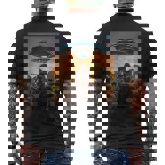 Cat Bigfoot Alien Selfie Bff Photo With Ufo Men's T-shirt Back Print - Thegiftio