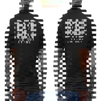 Dad Est 2025 Gun Lover Dad To Be New Baby Daddy Father's Day Men's T-shirt Back Print - Monsterry