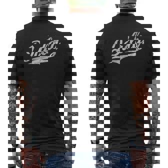 Daddy 野球スクリプト カーシブ ジャージスタイル お父さん 父の日 メンズTシャツ バックプリント - Kawaiitshirt