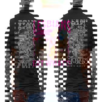 Lesbians Cat Owner Lesbians Eat What メンズTシャツ バックプリント - Kawaiitshirt