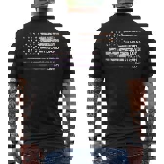 Husband Daddy Protector Hero American Flag Cool Dad メンズTシャツ バックプリント - Kawaiitshirt