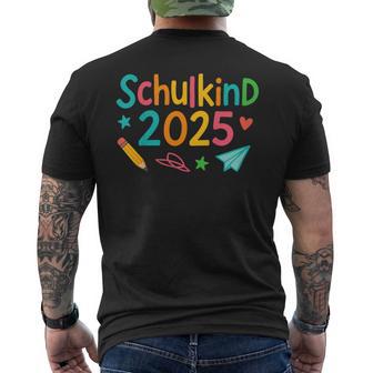 Schulkind 2025 Zur Einschulung T-Shirt mit Rückendruck - Geschenkecke