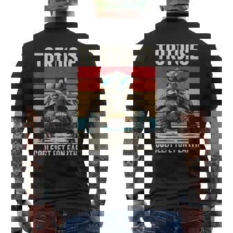 Tortoise 地球上で最もクールなペット、面白いカメ メンズTシャツ バックプリント - Kawaiitshirt