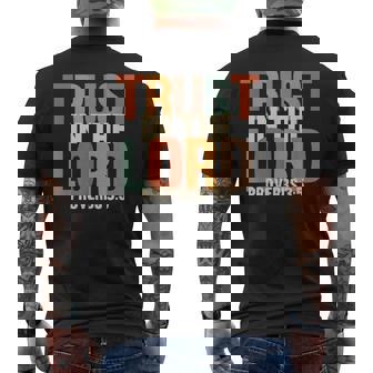 Trust In The Lord 箴言 3 メンズTシャツ バックプリント - Kawaiitshirt