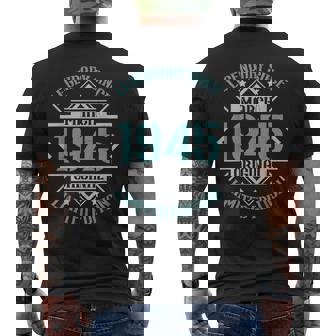 Vintage Cadeau Anniversaire 80 Ans Pour Né En Mars 1945 T-shirt imprimé au dos - Cadeauxyz