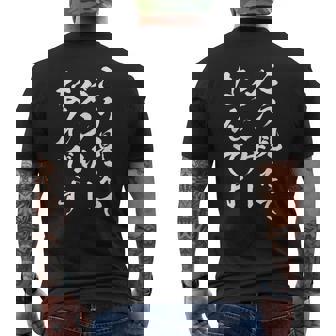 【こう見えてダンサーなんです】ダンス 面白い 文字 ギャグ ネタ ウケ狙い ふざけ 笑える おもしろ お笑い 文字入り メンズTシャツ バックプリント - Kawaiitshirt