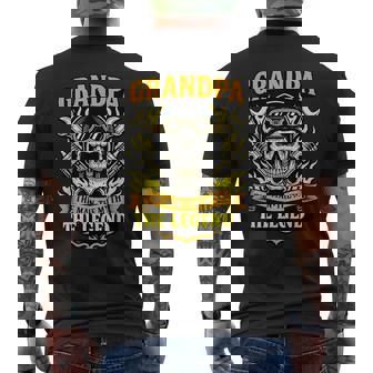 おじいちゃん ザ・マン 神話 おじいちゃんバイクの伝説 メンズTシャツ バックプリント - Kawaiitshirt