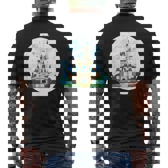 お城ファンのための花火のある素晴らしい魔法の王国 メンズTシャツ バックプリント - Kawaiitshirt