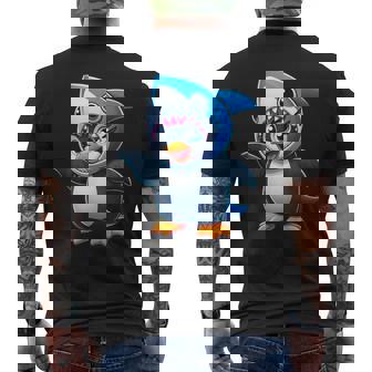 かわいいペンギンのサメのフュージョン漫画コスチューム。 メンズTシャツ バックプリント - Kawaiitshirt