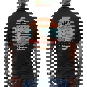 ひげを生やしたドラゴン爬虫類の小さな恐竜のかわいいスケールタンポポ メンズTシャツ バックプリント - Kawaiitshirt