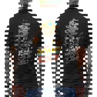 アガマ ロック、フトアゴヒゲトカゲ ロッカー、ギター Pogonaitticeps メンズTシャツ バックプリント - Kawaiitshirt