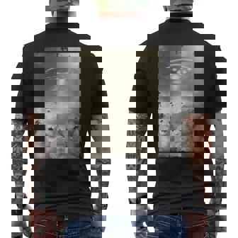 エイリアン Ufo の侵略 面白いハムスターの自撮り メンズTシャツ バックプリント - Kawaiitshirt