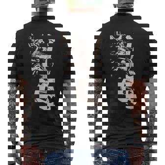 エレキギターを弾く猫 面白い猫ロッカー ロックショーで メンズTシャツ バックプリント - Kawaiitshirt