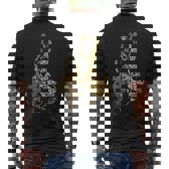 キリン 演奏 チェロ おもしろい 動物 チェリスト ロック ミュージシャン アート メンズTシャツ バックプリント - Kawaiitshirt