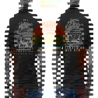 クラシック 1973 限定版 ヴィンテージ 1973年生まれのレトロな誕生日。 メンズTシャツ バックプリント - Kawaiitshirt