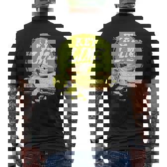 クラシックなデザート愛好家のための素晴らしいキーライムパイ。 メンズTシャツ バックプリント - Kawaiitshirt