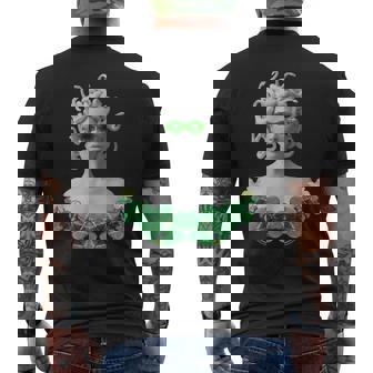 グリーン 聖パトリックデー メデューサ メンズTシャツ バックプリント - Kawaiitshirt