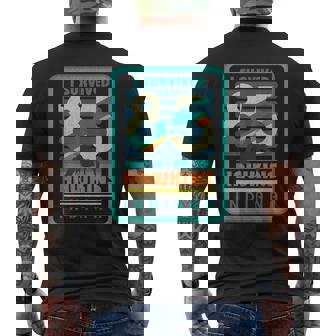 ストレンジャー・シングス ビンテージ デモゴルゴン ポスター ホーキンス インディアナ 85 メンズTシャツ バックプリント - Kawaiitshirt