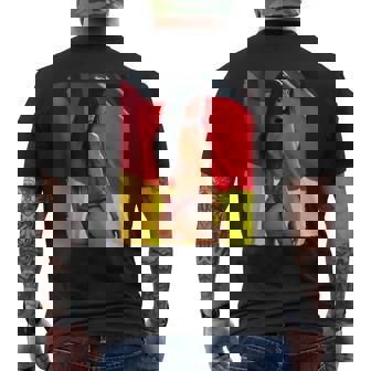 セクシーガールグラフィックtシャツ 「ビキニピンナップガール&ドイツ国旗」 メンズTシャツ バックプリント - Kawaiitshirt