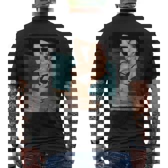 セクシーガールグラフィックtシャツ プールでセクシーなアジアのピンナップガール メンズTシャツ バックプリント - Kawaiitshirt