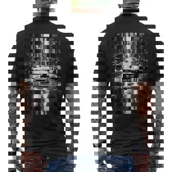 ニューヨークのタクシーのモノクロ写真 写真 メンズTシャツ バックプリント - Kawaiitshirt