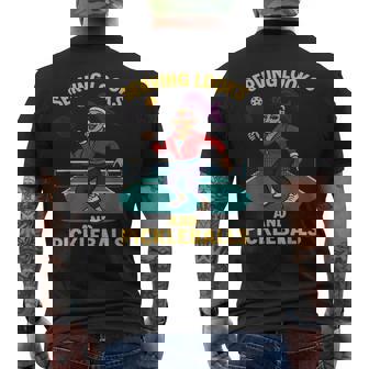 ピックルボールドラッグコート歌姫デザイン。 メンズTシャツ バックプリント - Kawaiitshirt