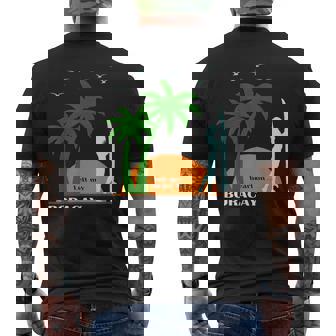 ボラカイ島 ヤシの木 サーフボード 日没 フィリピン ビーチ サーファーガール 東南アジア 島 贈り物 海 お土産 セブ メンズTシャツ バックプリント - Kawaiitshirt