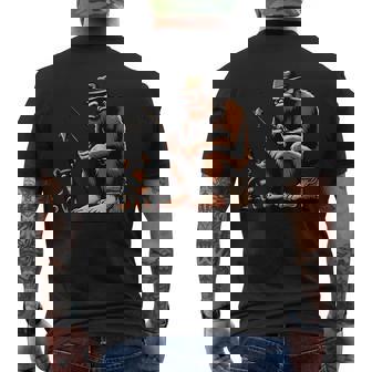 ミニチュア ピンシャー ビッグフット サスカッチ 犬 面白い 釣り メンズTシャツ バックプリント - Kawaiitshirt