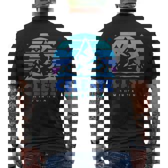 レトロ セレステ ヴィンテージデザイン 山遊び ビデオゲーム メンズTシャツ バックプリント - Kawaiitshirt