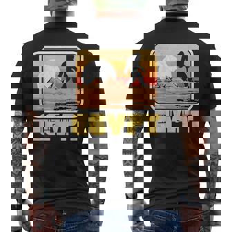 レトロ ビッグフット & ピラミッド エジプト サスカッチ グラフィック メンズTシャツ バックプリント - Kawaiitshirt