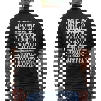 人生は50歳を過ぎてから始まる」ロシア語 ロシア人 メンズTシャツ バックプリント - Kawaiitshirt