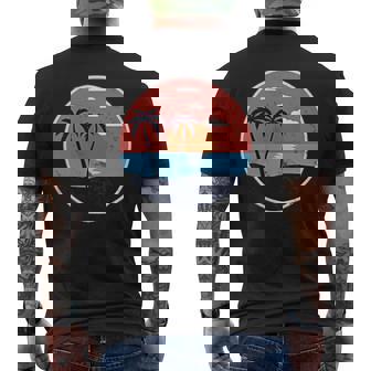 夏のビーチパームグラフィックポケットパッチバッジアイコンミニマリスト。 メンズTシャツ バックプリント - Kawaiitshirt