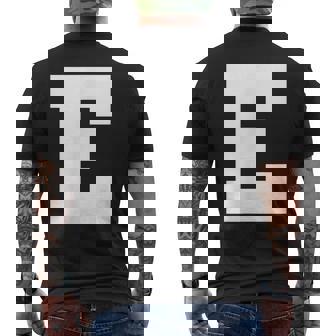 大文字 E アルファベット モノグラム イニシャル メンズTシャツ バックプリント - Kawaiitshirt